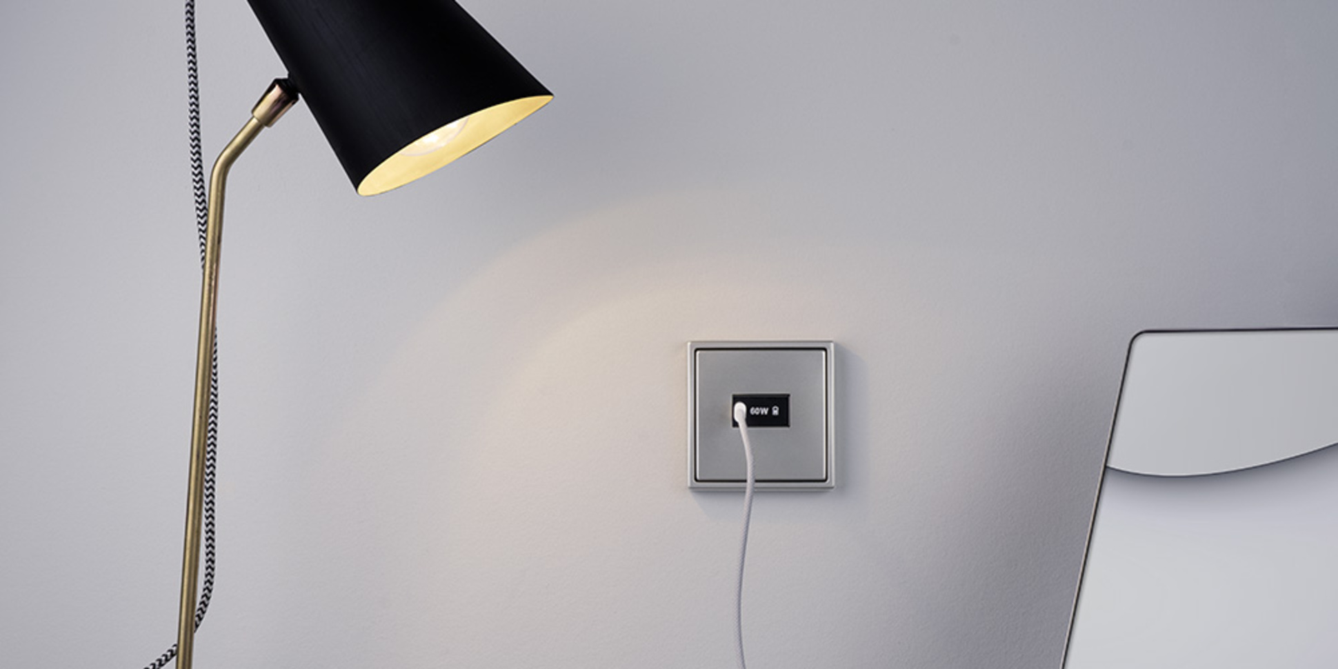 Ladegerät USB PD 60 bei Neumer Elektrotechnik GmbH in Dienheim